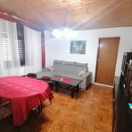 Apartman Zepina Pula Luaran gambar