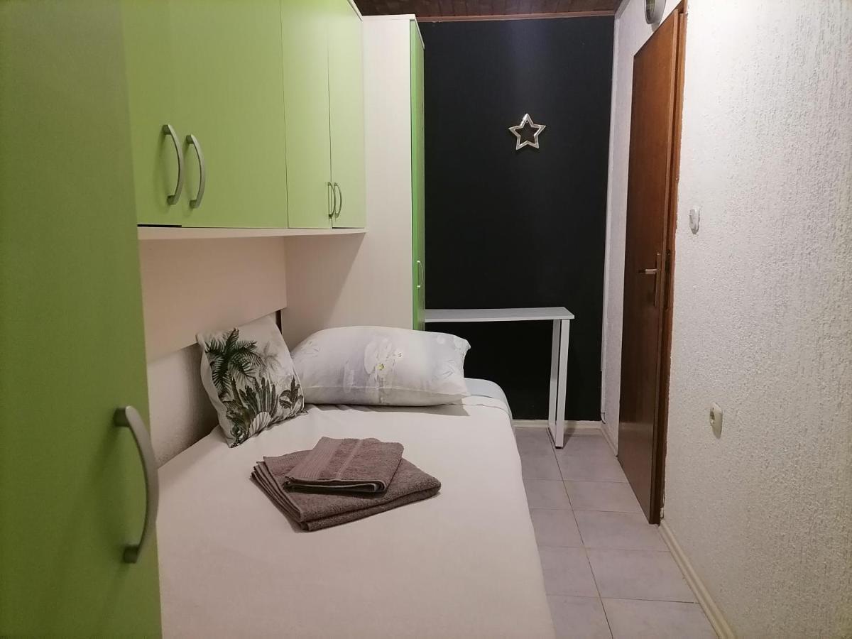 Apartman Zepina Pula Luaran gambar